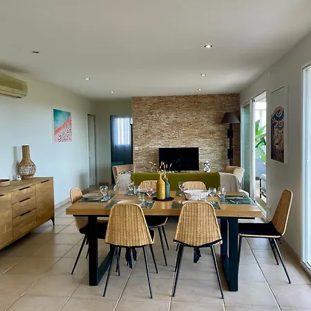 Apartment Spacieux A Proximite Du Port: Clim Et Parking *
